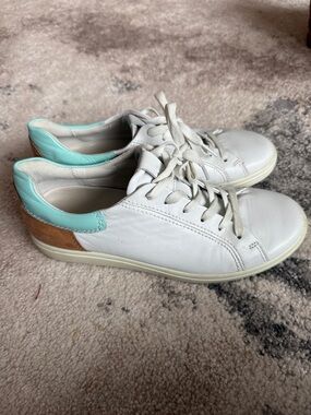 Ecco Soft 7 White Leather Sneakers with Mint/Tan Heel Accent Sz 38